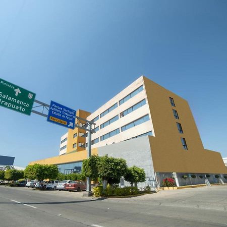 Capital O Hotel Casa Real Celaya Celaya  Exterior foto