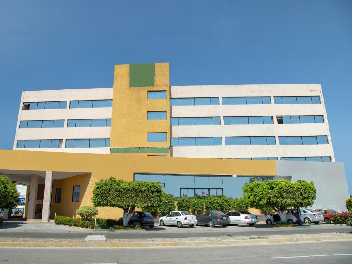 Capital O Hotel Casa Real Celaya Celaya  Exterior foto